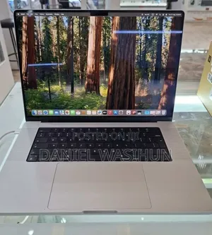New Laptop Apple MacBook Pro 2020 M1 16GB Apple M1 Pro SSD 512GB