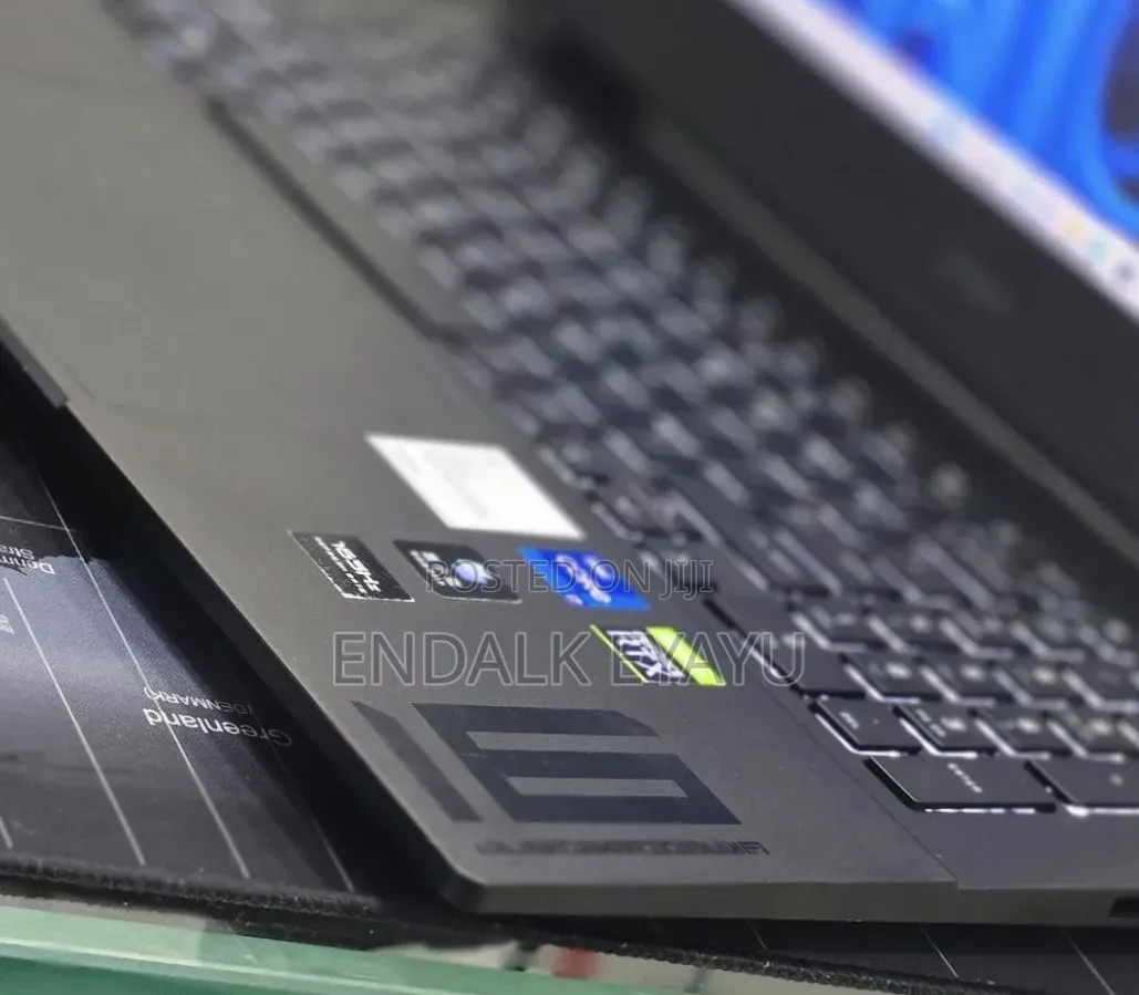 New Laptop HP Omen 16 16GB Intel Core i9 SSD 512GB