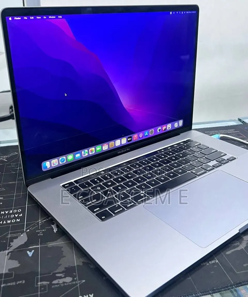 New Laptop Apple MacBook 32GB Intel Core i9 SSD 512GB