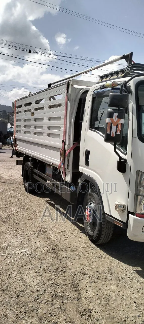 Obama Isuzu