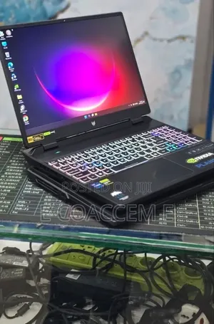 New Laptop Acer Predator Helios 16 16GB Intel Core i7 SSD 512GB
