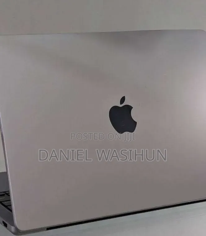 New Laptop Apple MacBook Pro 2020 M1 16GB Apple M1 Pro SSD 512GB
