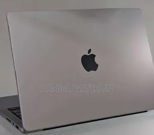 New Laptop Apple MacBook Pro 2020 M1 16GB Apple M1 Pro SSD 512GB
