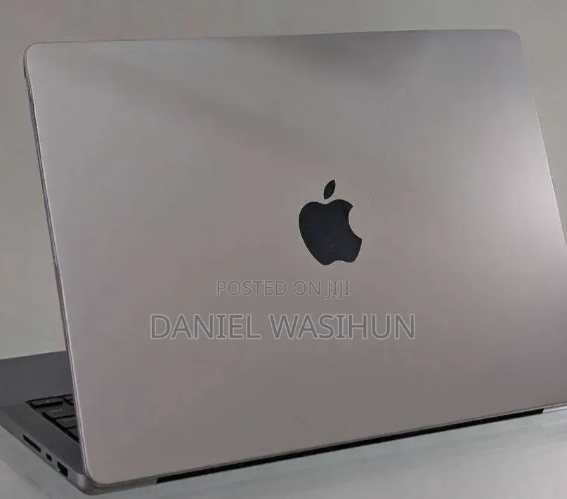 New Laptop Apple MacBook Pro 2020 M1 16GB Apple M1 Pro SSD 512GB