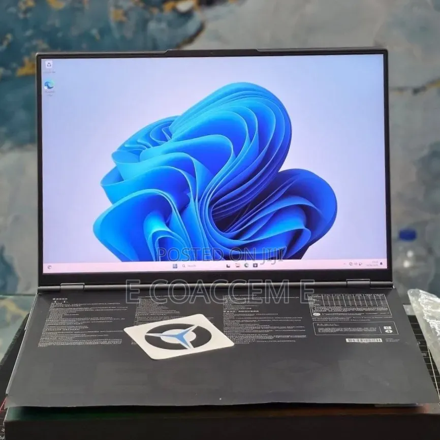 New Laptop Lenovo 32GB AMD Ryzen 9 SSD 1T