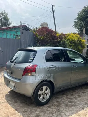 Toyota Yaris 2009 Silver