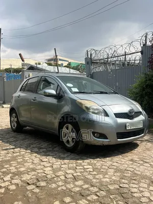Toyota Yaris 2009 Silver