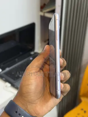 Apple iPhone 11 64 GB Purple