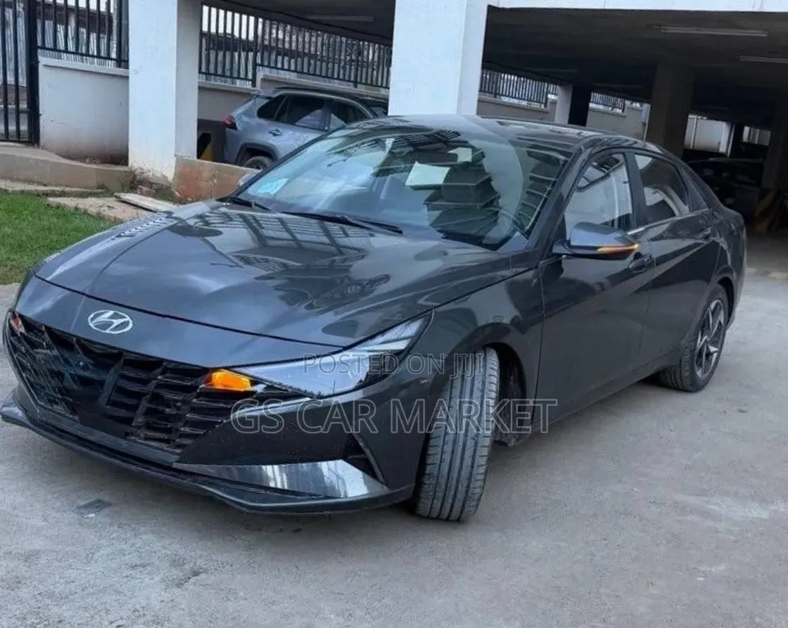 Hyundai Avante 2021 Teal