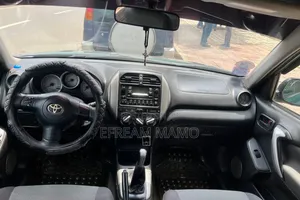Toyota RAV4 2005