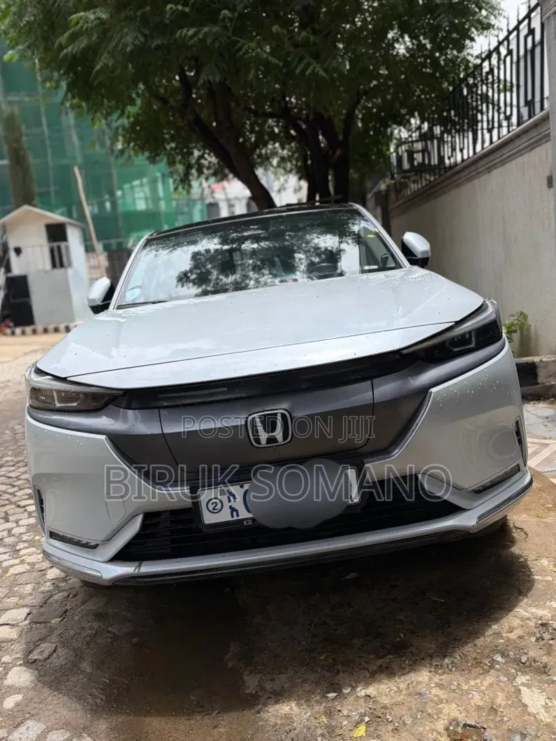Honda e:NS1 2024 Off white