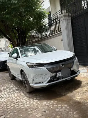 Honda e:NS1 2024 Off white