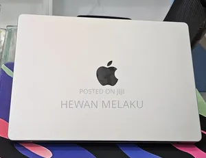 New Laptop Apple MacBook Pro 2023 M3 8GB Apple M3 SSD 512GB