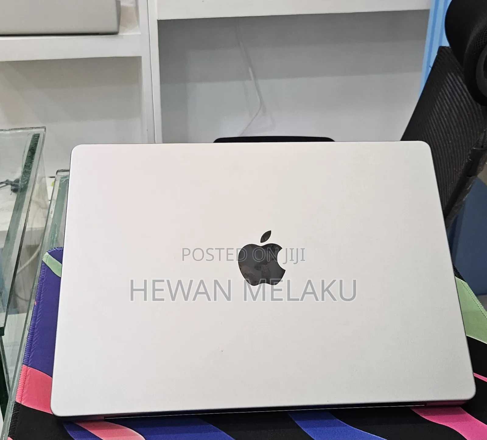 New Laptop Apple MacBook Pro 2023 M3 8GB Apple M3 SSD 512GB