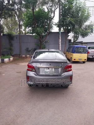 Mitsubishi Attrage 2022 Gray