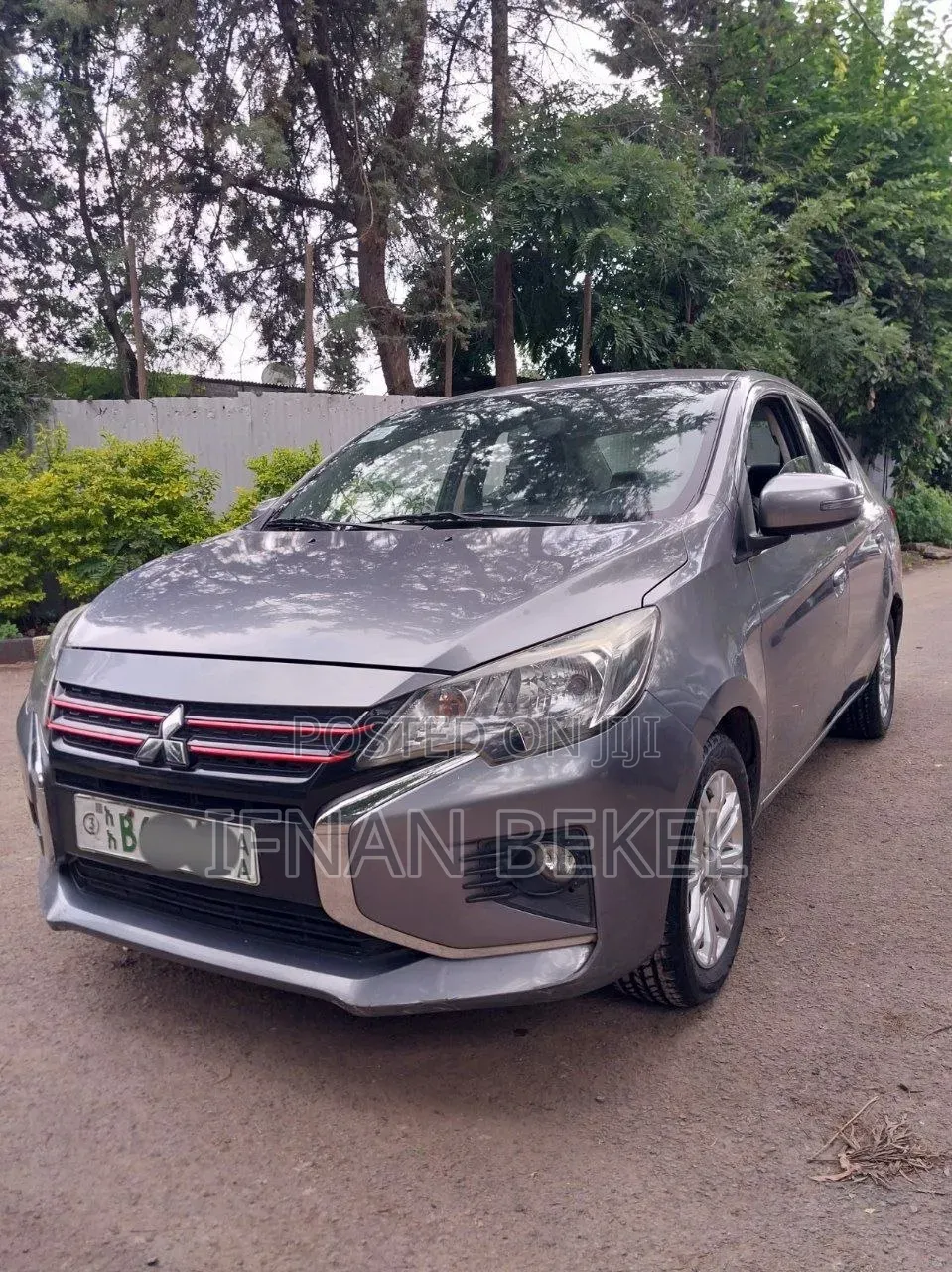 Mitsubishi Attrage 2022 Gray
