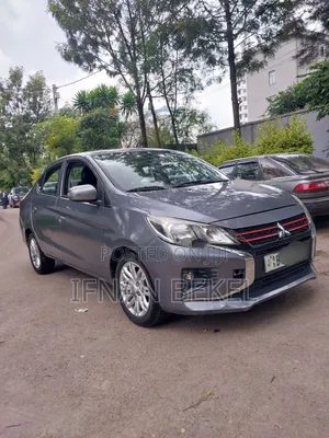 Mitsubishi Attrage 2022 Gray