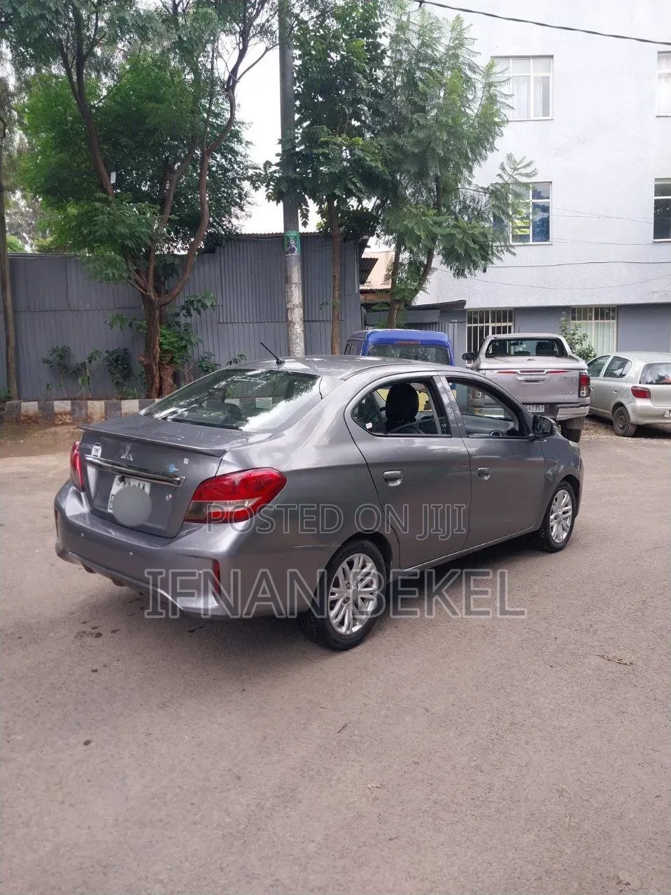 Mitsubishi Attrage 2022 Gray