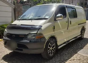Toyota HiAce 2005 Silver