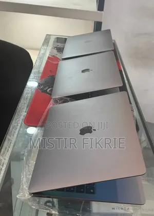 New Laptop Apple MacBook Air 2020 M1 8GB Apple M3 Max SSD 256GB