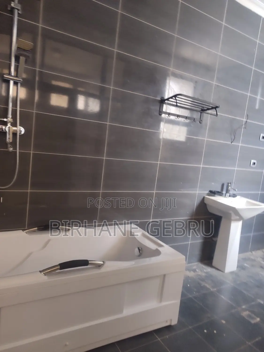 7bdrm House in G+2 House, Bole for rent