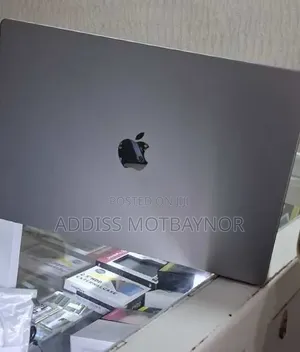 New Laptop Apple MacBook Pro 2021 M1 32GB Apple M1 Pro SSD 1T