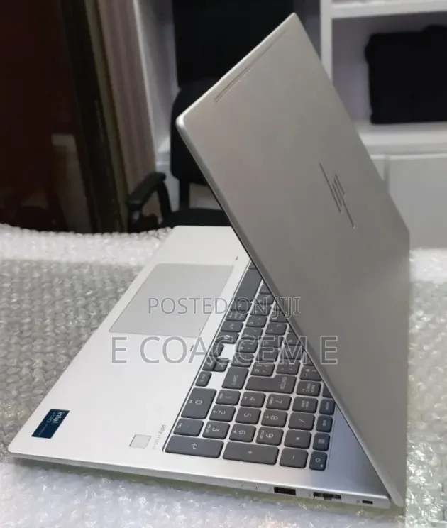 New Laptop HP 16GB Intel Core Ultra 7 SSD 512GB
