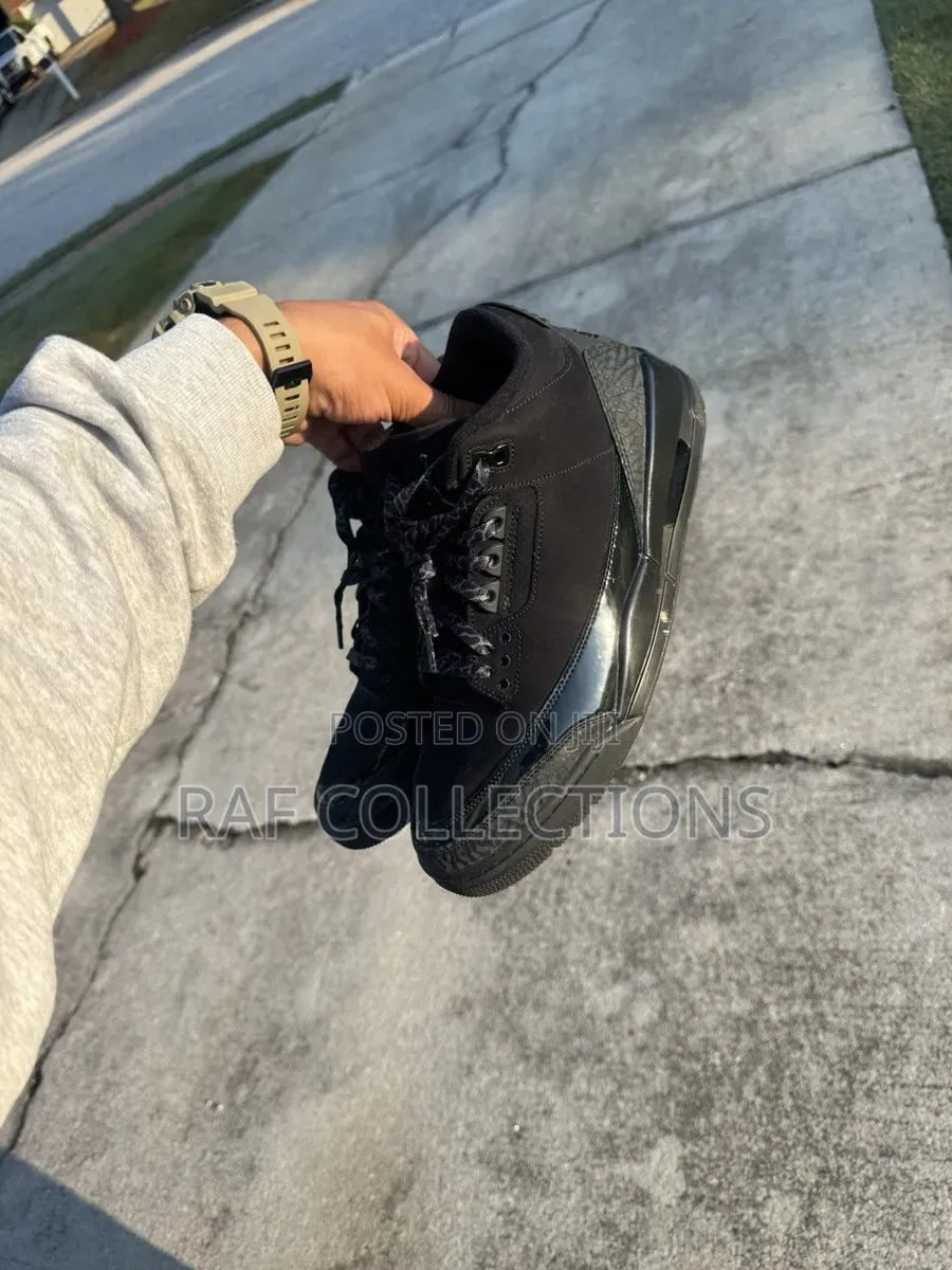 Jordan 3 Black Cat