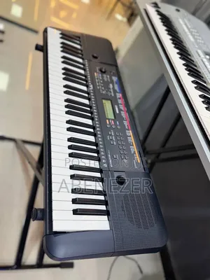 Yamaha PSR E263 Keyboard Piano