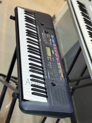 Yamaha PSR E263 Keyboard Piano