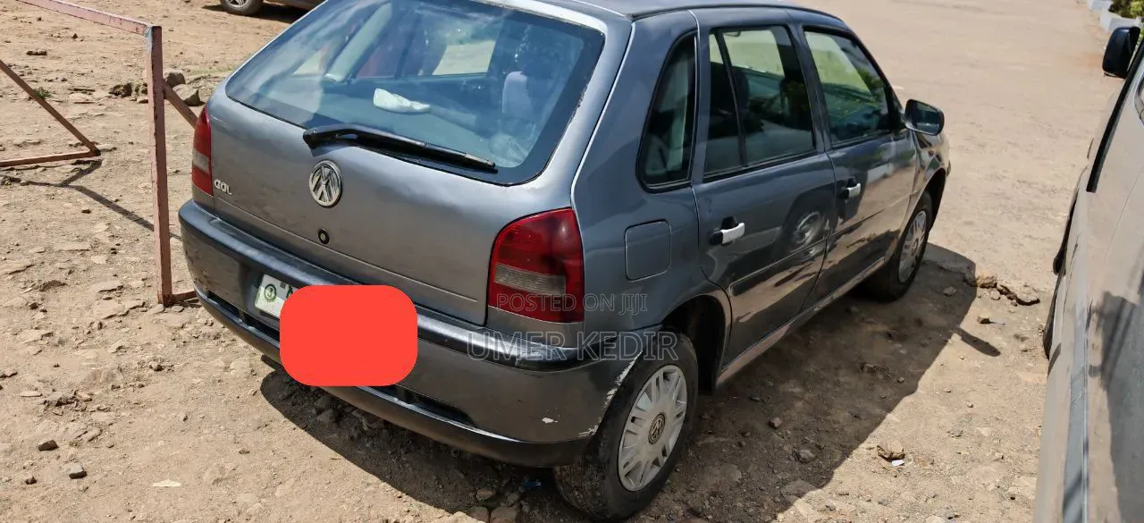 Volkswagen Golf 2005 Blue