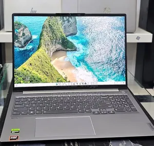 New Laptop Lenovo 32GB AMD Ryzen 7 SSD 512GB