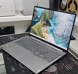 New Laptop Lenovo 32GB AMD Ryzen 7 SSD 512GB