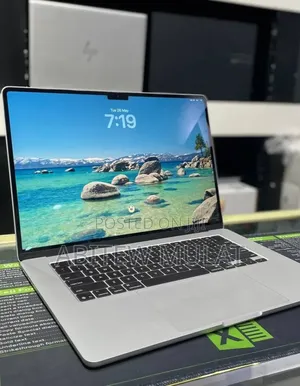 New Laptop Apple MacBook Air 2025 M4 16GB Apple M4 SSD 256GB