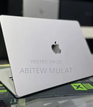 New Laptop Apple MacBook Air 2025 M4 16GB Apple M4 SSD 256GB