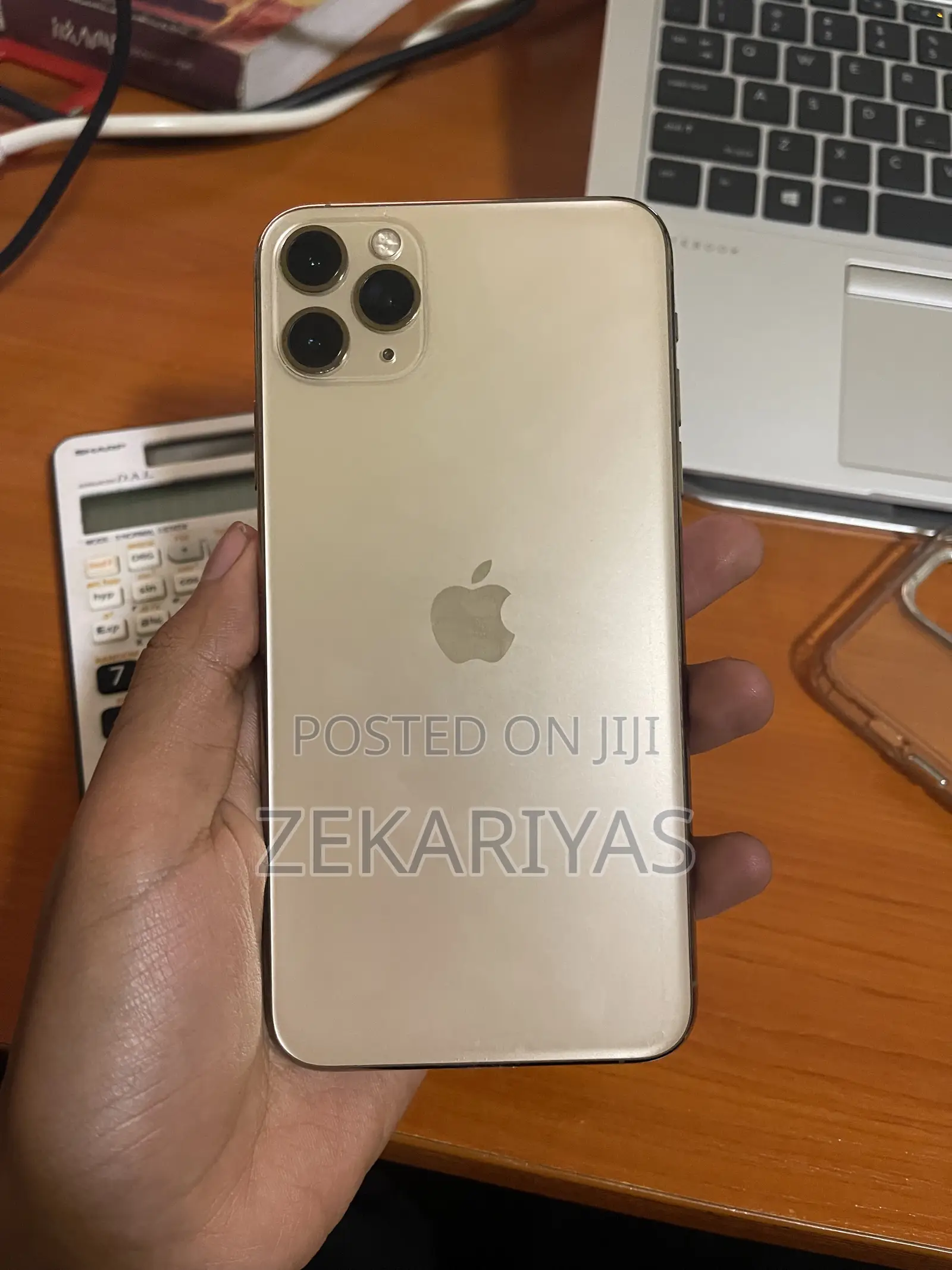 Apple iPhone 11 Pro Max 64 GB Gold