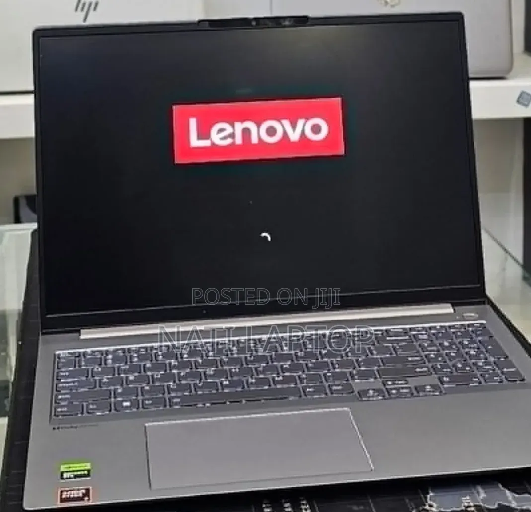 New Laptop Lenovo 32GB AMD Ryzen 7 SSD 512GB