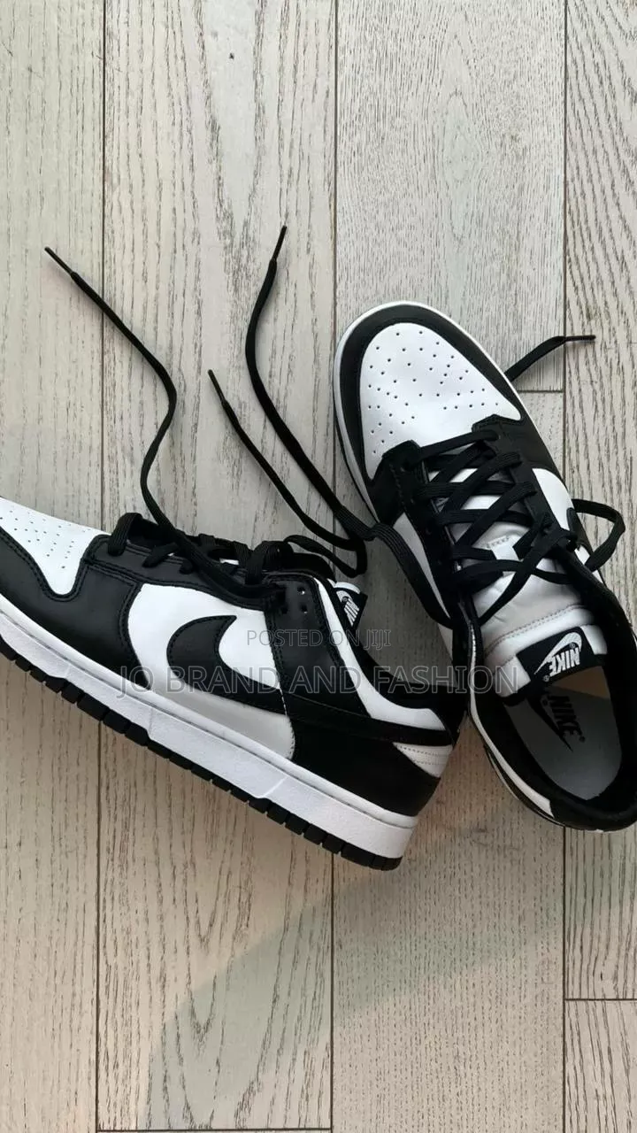 Nike Dunk Low Retro White Black Panda