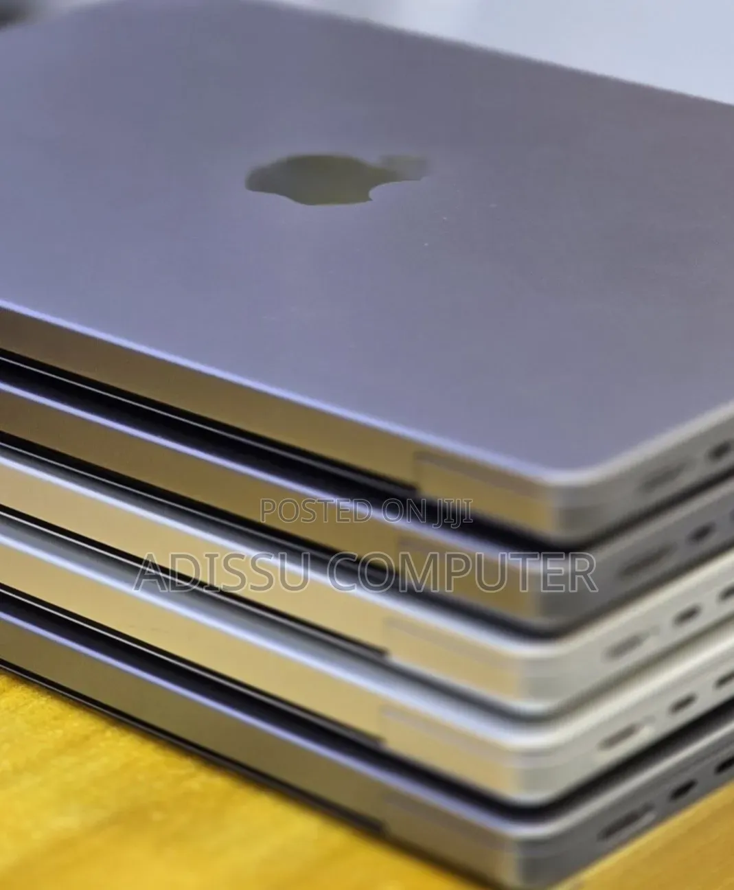 New Laptop Apple MacBook Pro 2019 32GB Apple M1 SSD 512GB