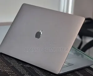 New Laptop Apple MacBook 2018 32GB Intel Core i7 SSD 1T