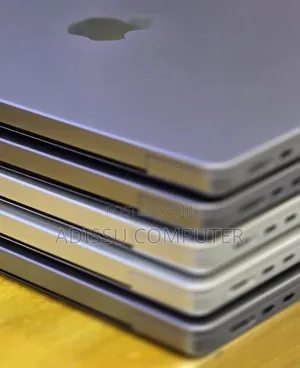 New Laptop Apple MacBook 32GB Apple M1 SSD 512GB