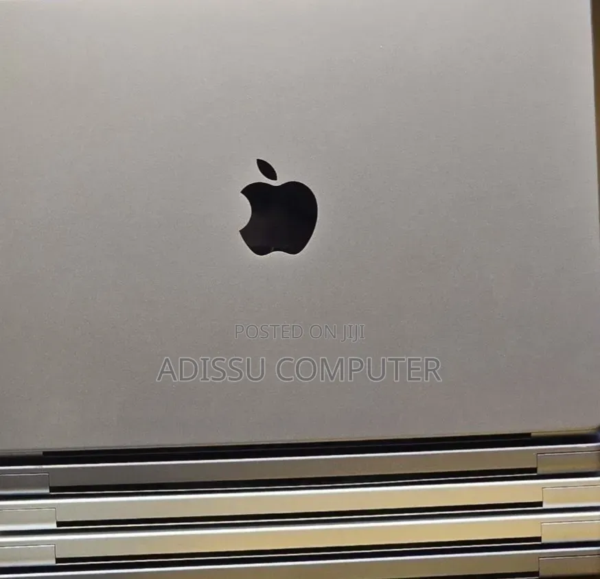 New Laptop Apple MacBook 32GB Apple M1 SSD 512GB