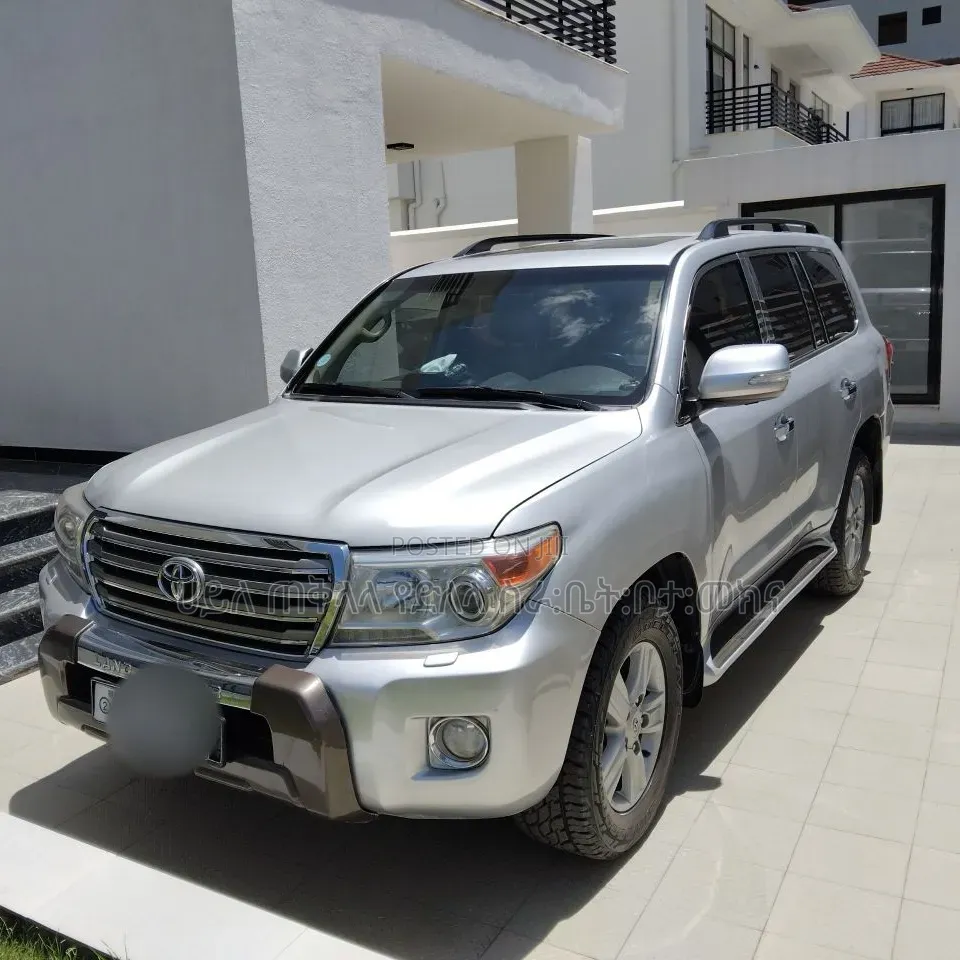 Toyota Land Cruiser 2016 Off white