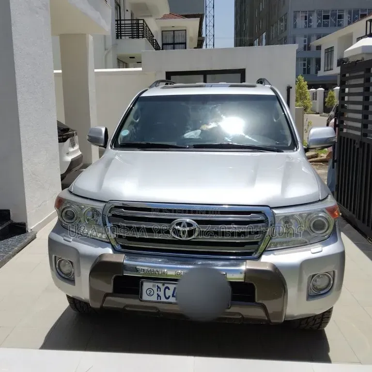 Toyota Land Cruiser 2016 Off white