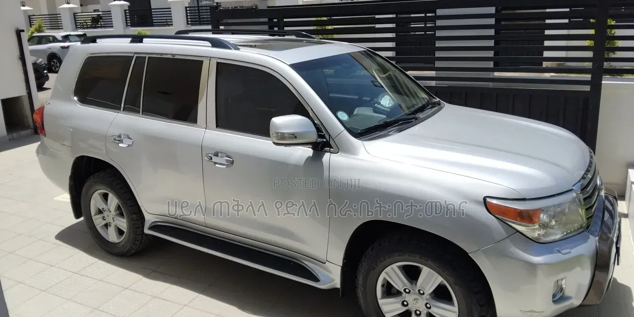 Toyota Land Cruiser 2016 Off white