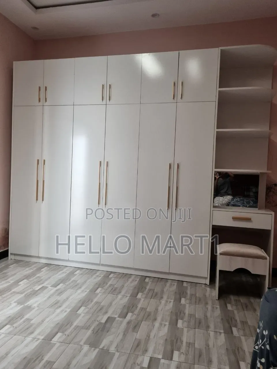 Classic Closet