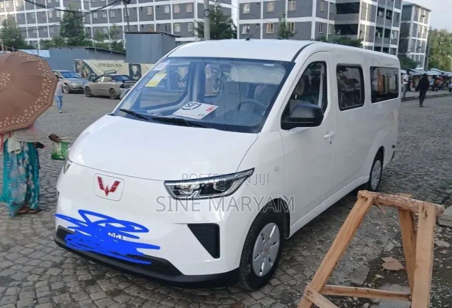 New Wuling EV80 2025 White