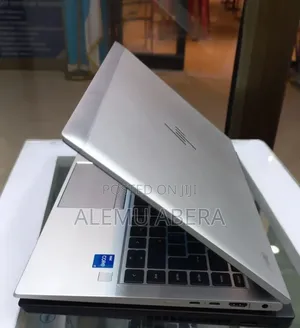 New Laptop HP EliteBook 840 G8 16GB Intel Core i7 SSD 512GB