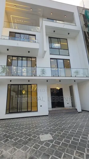 Furnished 8bdrm House in Bole for sale