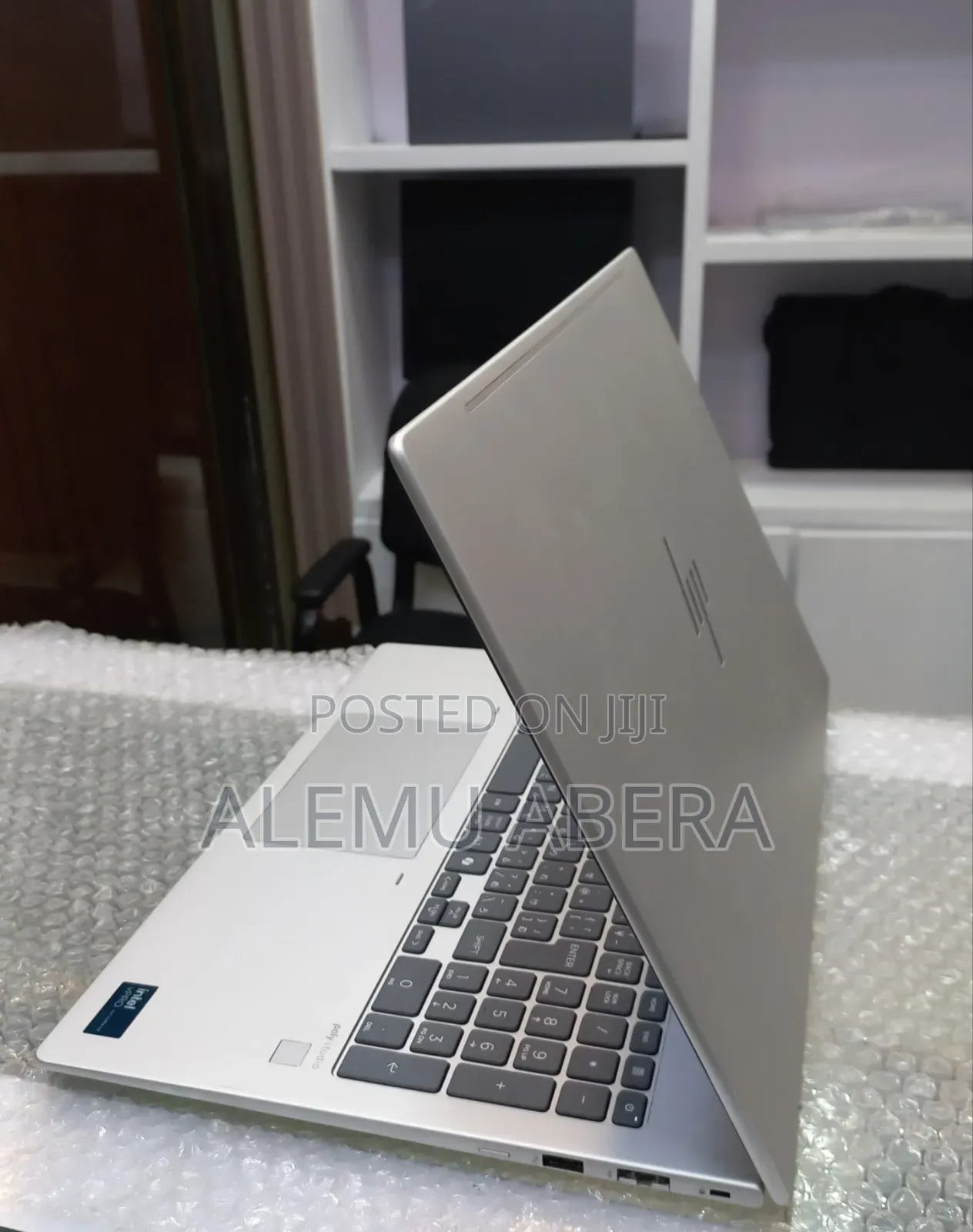 New Laptop HP EliteBook 640 G11 16GB Intel Core Ultra 7 SSD 512GB